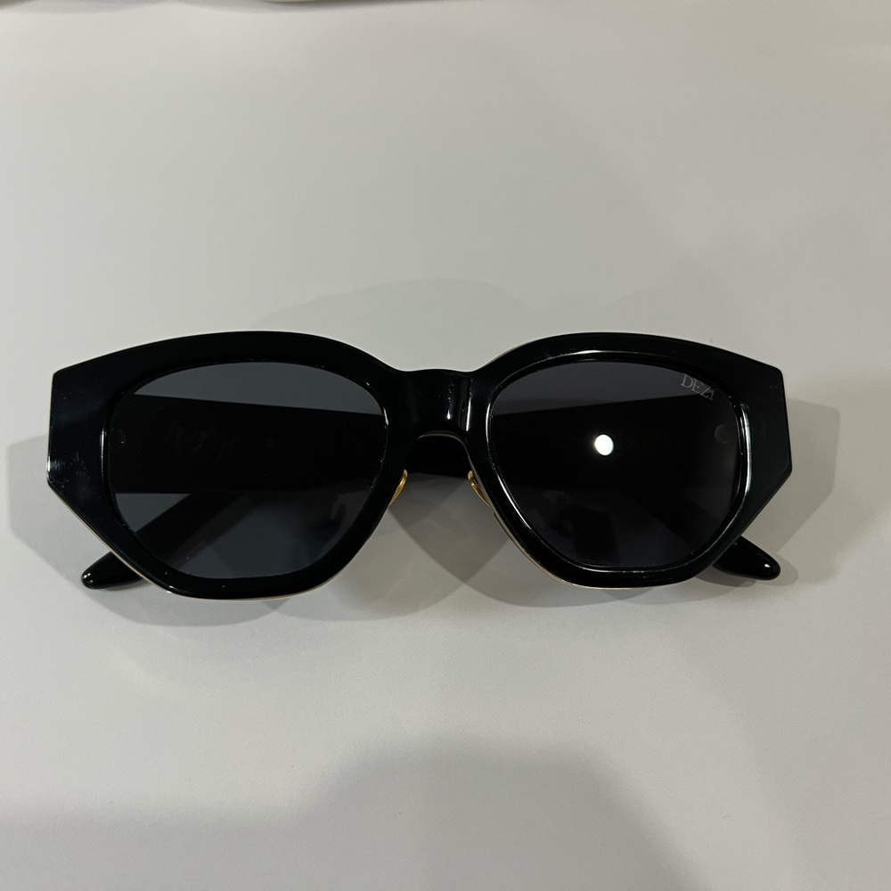 Dezi  Charge it Sunglasses